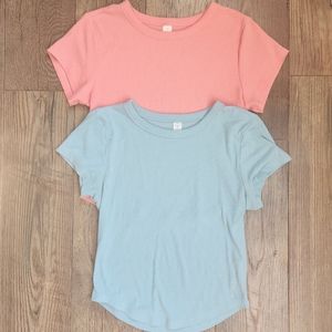 (2) old navy womens tshirt size S